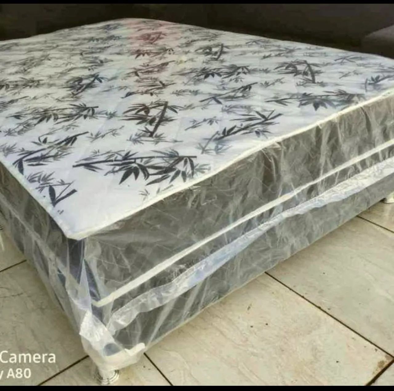 Cama J8 Casal conjugada Macia , Nova