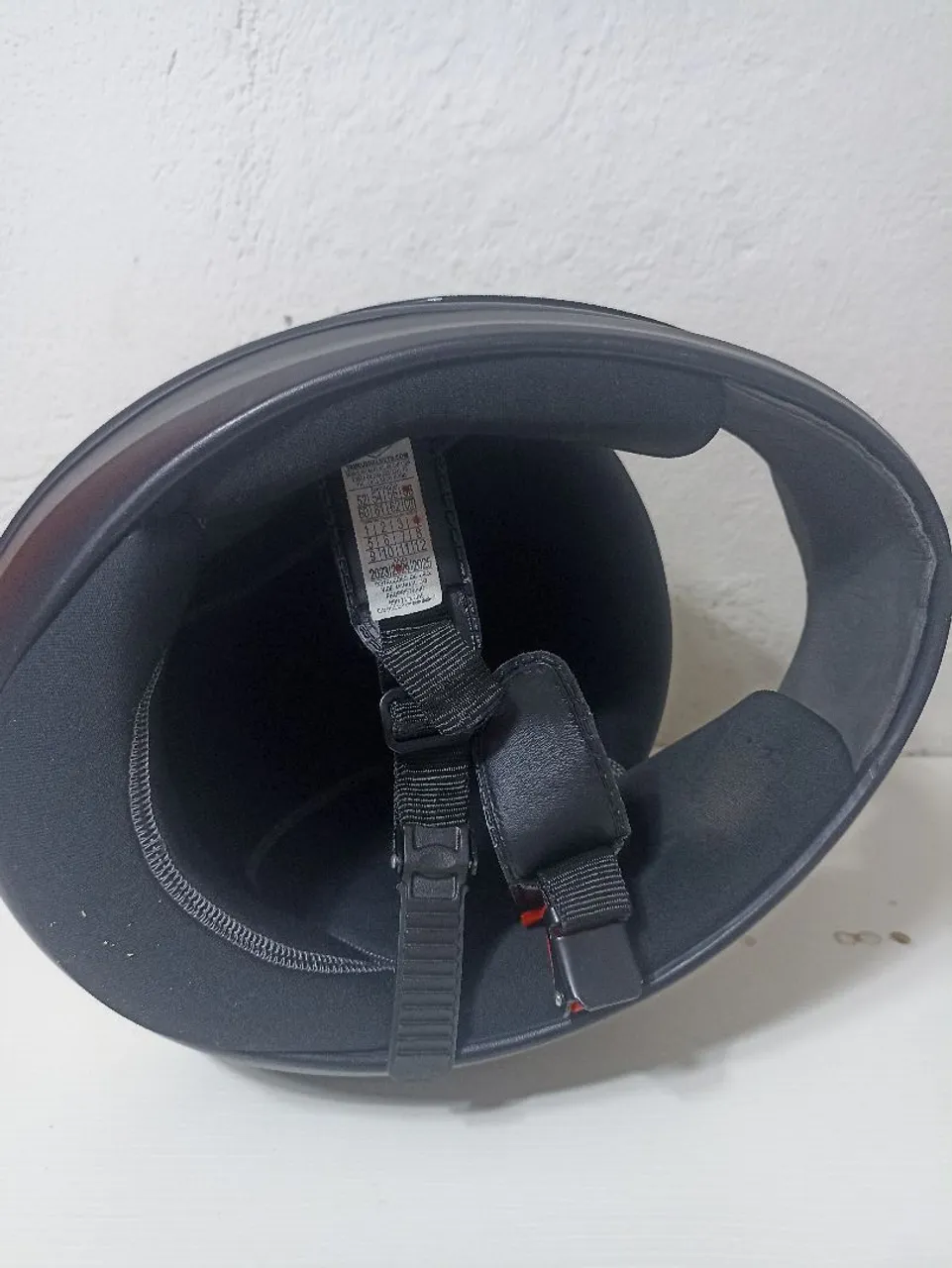 Capacete Preto para Moto tamanho 58