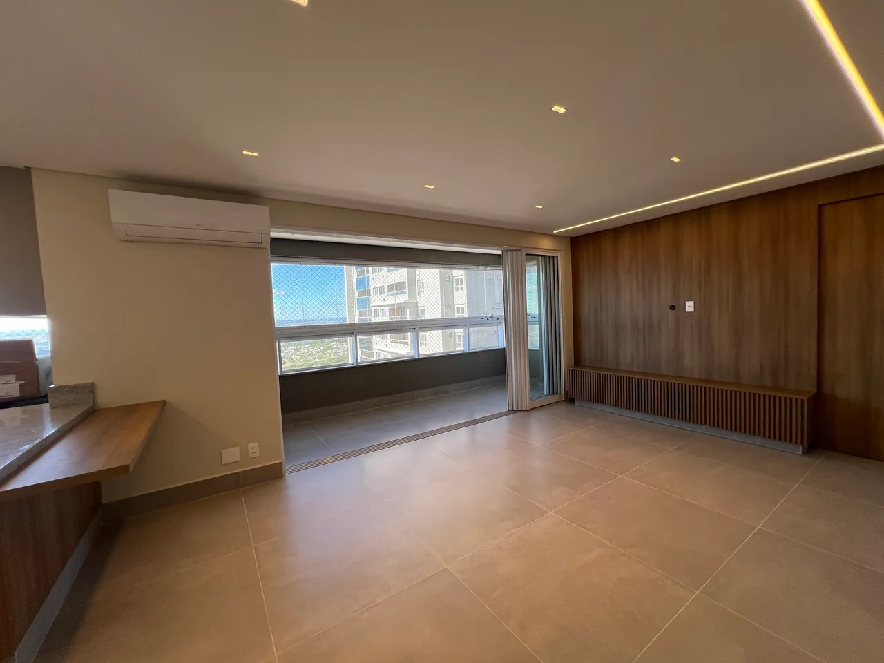 Aluguel Europark Noronha 3 suites 105m2