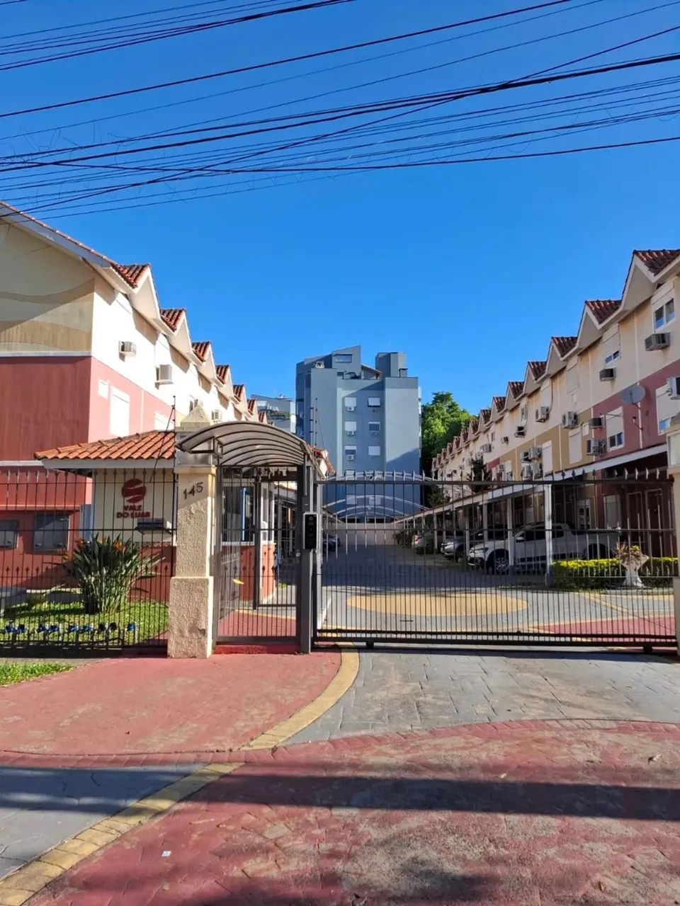 Este belo sobrado de 3 dormitórios, sendo 1 suíte, é a opção ideal para quem busca confort - Foto 2
