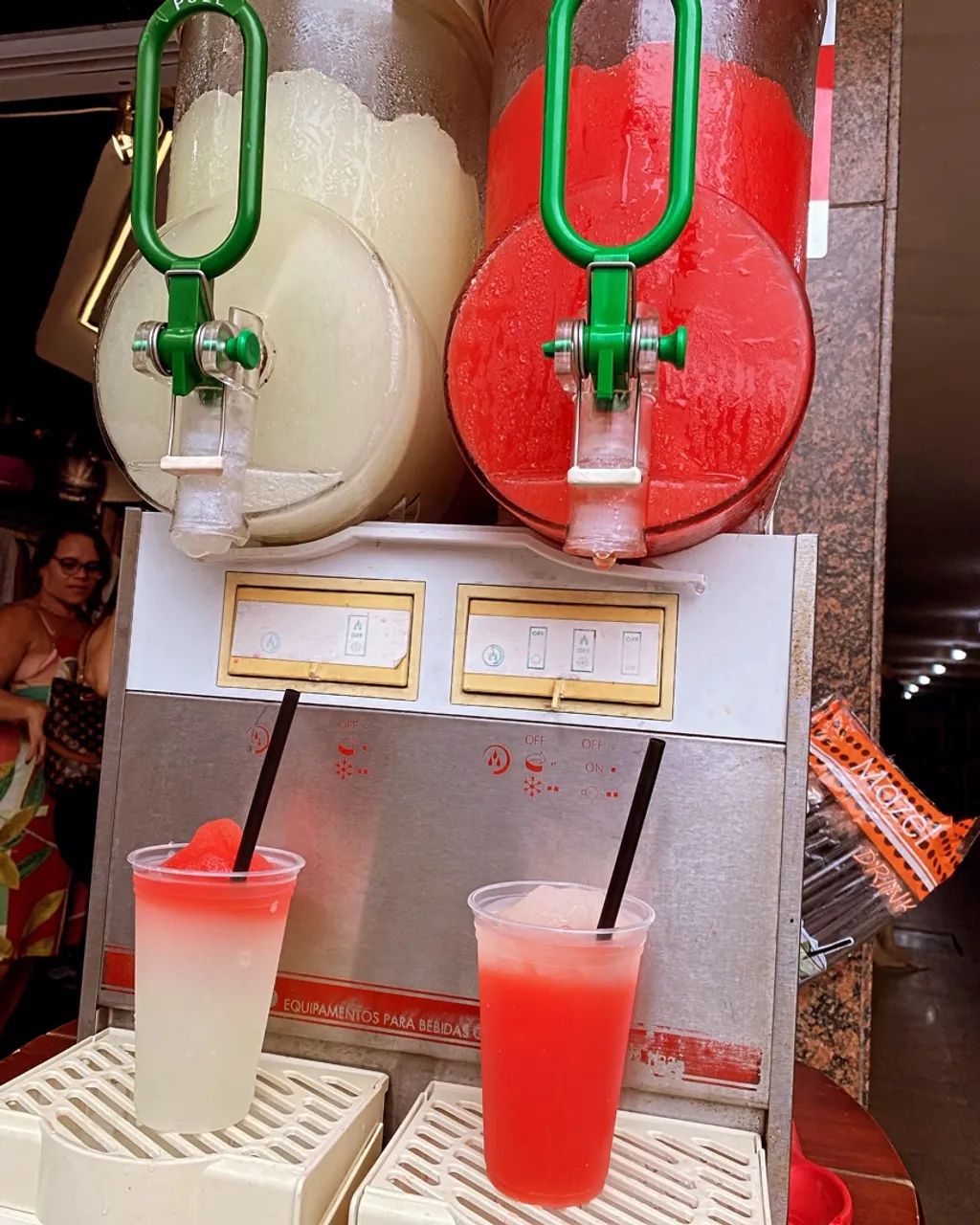 Máquina raspadinha Frozen