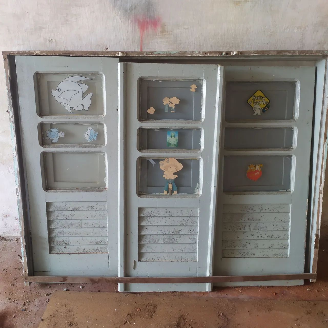 Porta de madeira maciça antiga e 2 janelão  - Foto 3