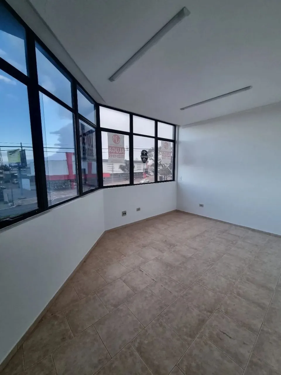 Sala para alugar no bairro Centro
