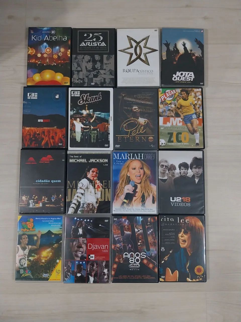Coleção de DVDs de Música Variada