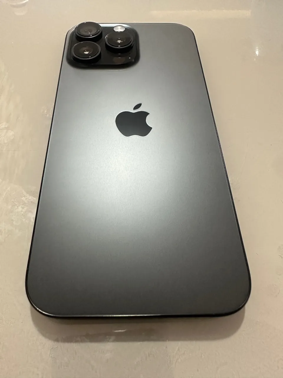Apple iPhone 16 Pro Max (512 Gb) - Titânio-preto + NF