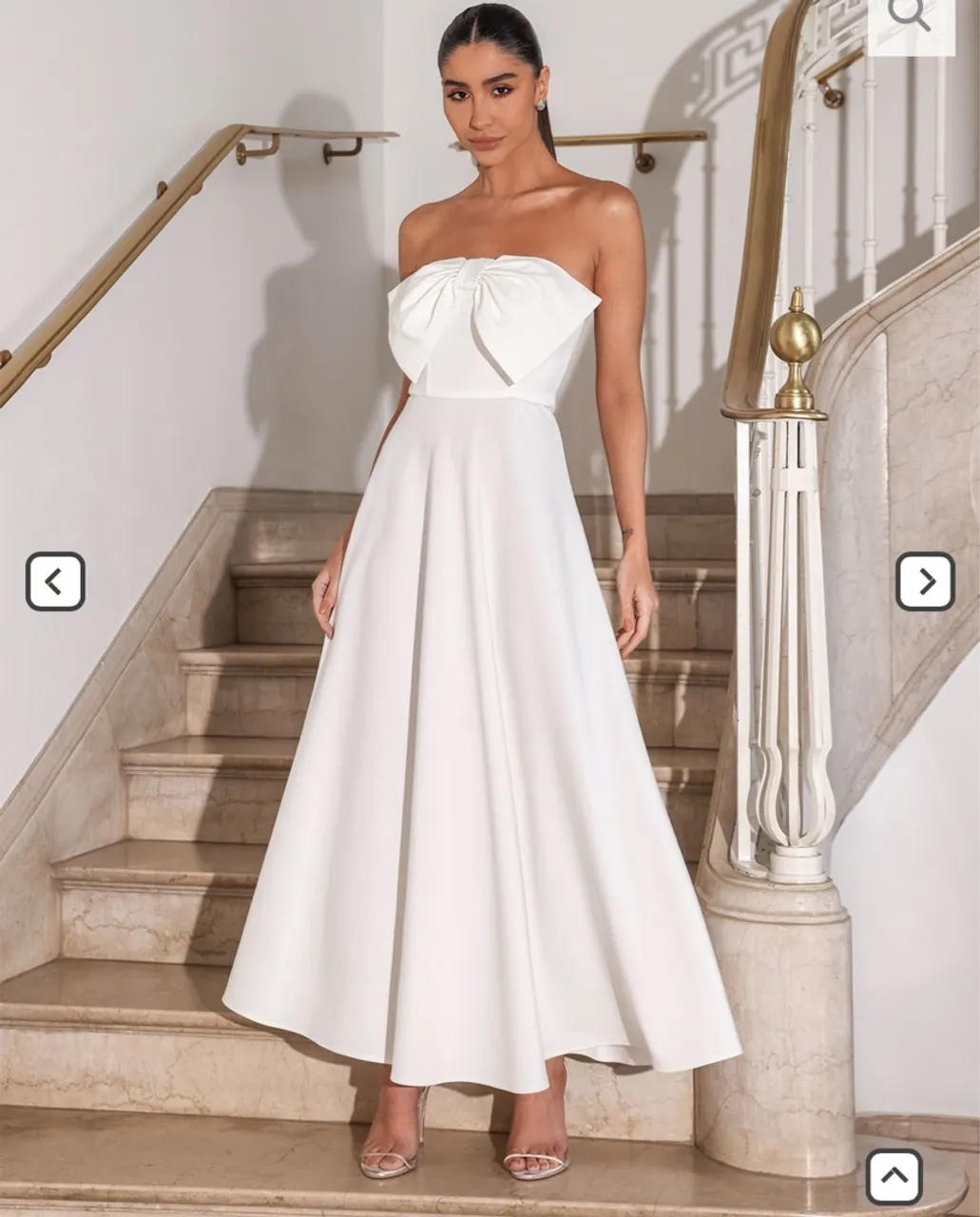Vestido OffWhite com Detalhe de Laço