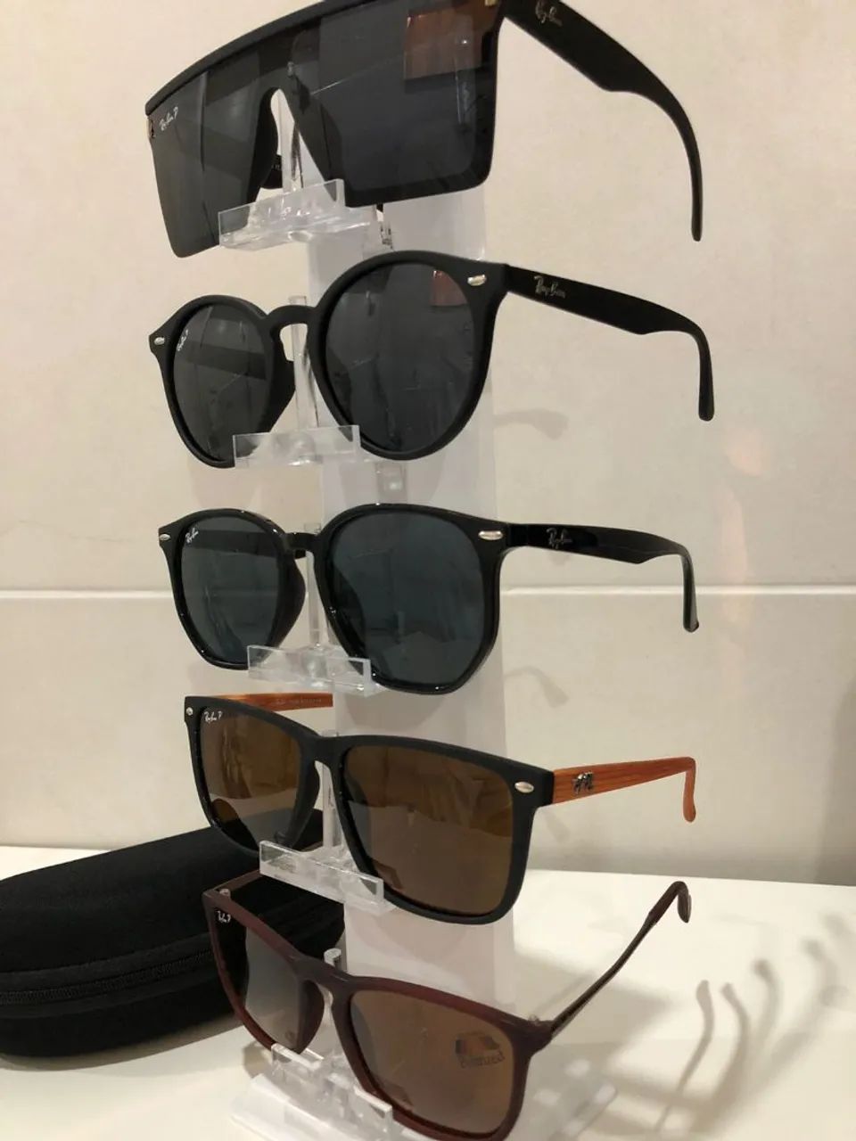 Óculos de Sol Louis Vuitton e Evoke $100 - Foto 3