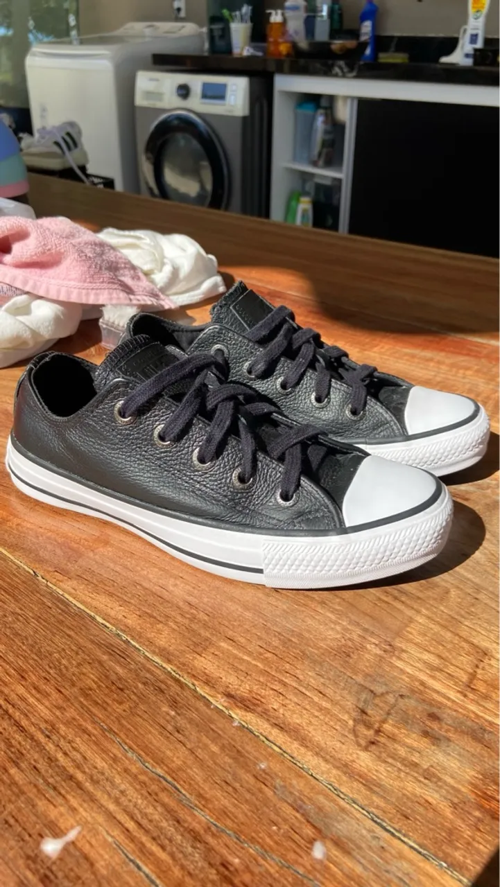 TÊNIS ALL STAR COURO Nº 34 - QUASE SEM USO!