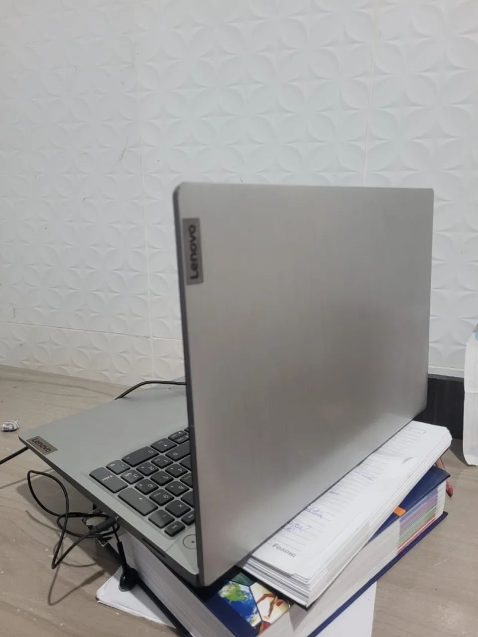 Notebook Lenovo IdeaPad 3i 15.6" prata 128GB SSD - Intel Celeron.  Possui nota fiscal - Foto 5
