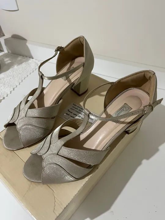 Sandália de Festa Vintage Salto Confortável Durval