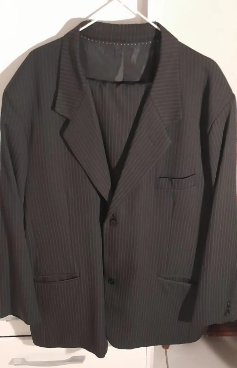 Blazer Masculino lizo e Risca de Giz