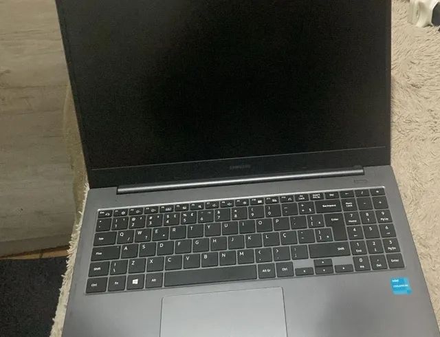 Notebook Samsung NP550XDA-KO1BR processador Intel Celeron. - Foto 3