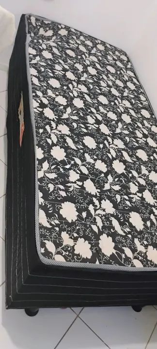 2 Camas Box de solteiro 