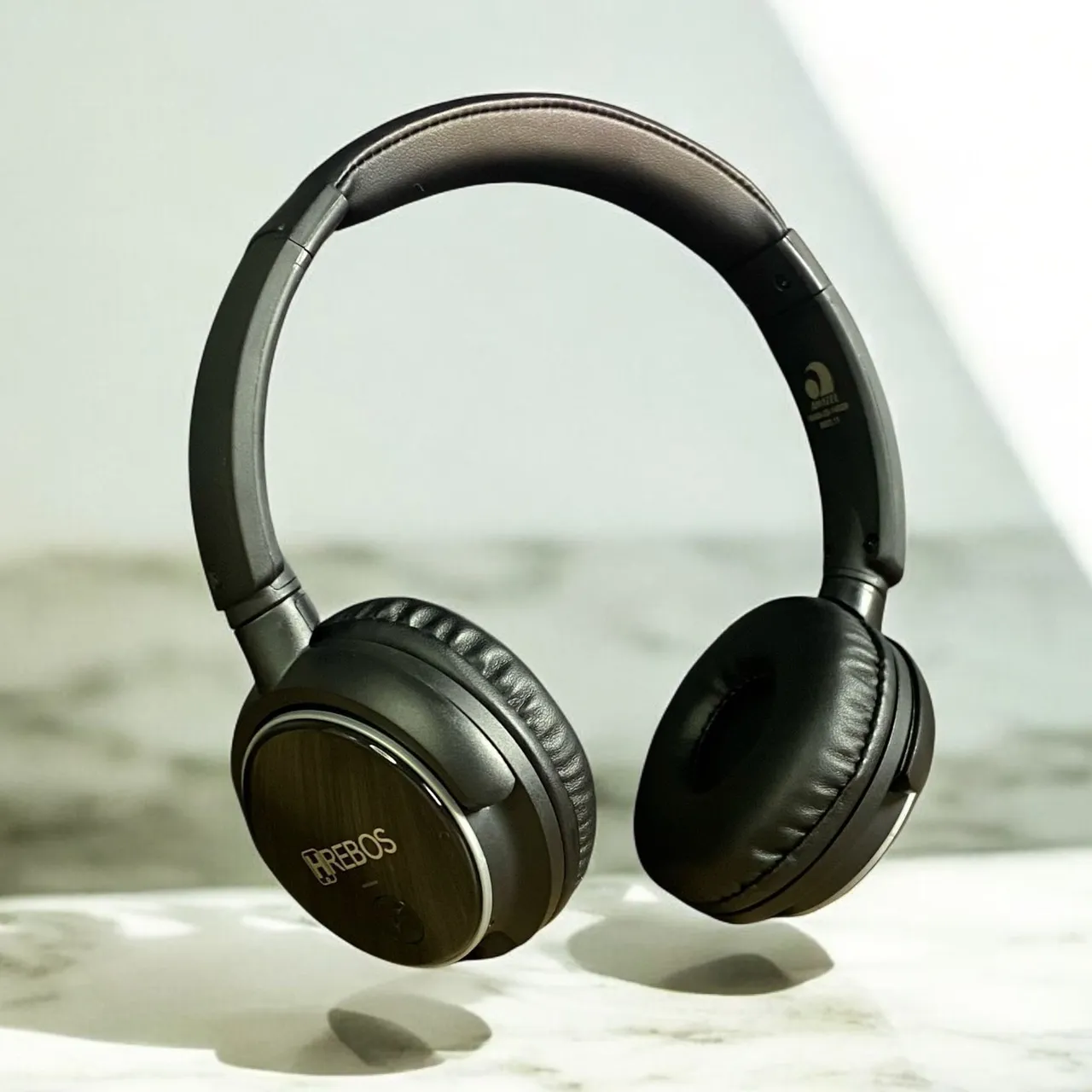 Fone de Ouvido Bluetooth Rebos Premium