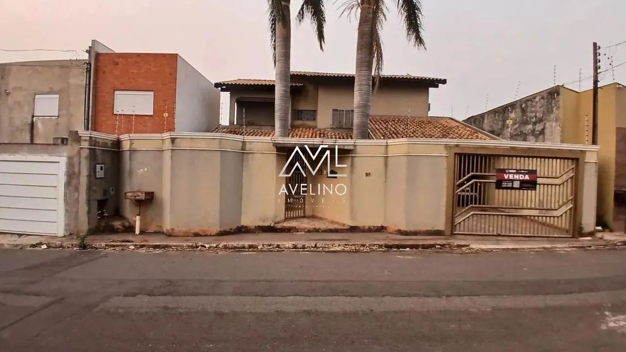 Sobrado no Bairro Alto do São Francisco