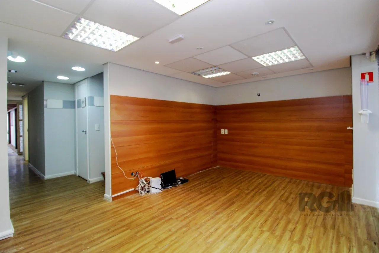 Ponto Comercial/Loja para Alugar no Bairro Bom Fim com 230 m² de Área Útil - Foto 3