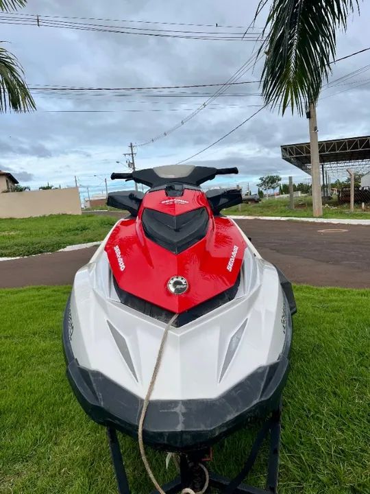 Jet Ski Sea-Doo GTS 130  - Foto 2