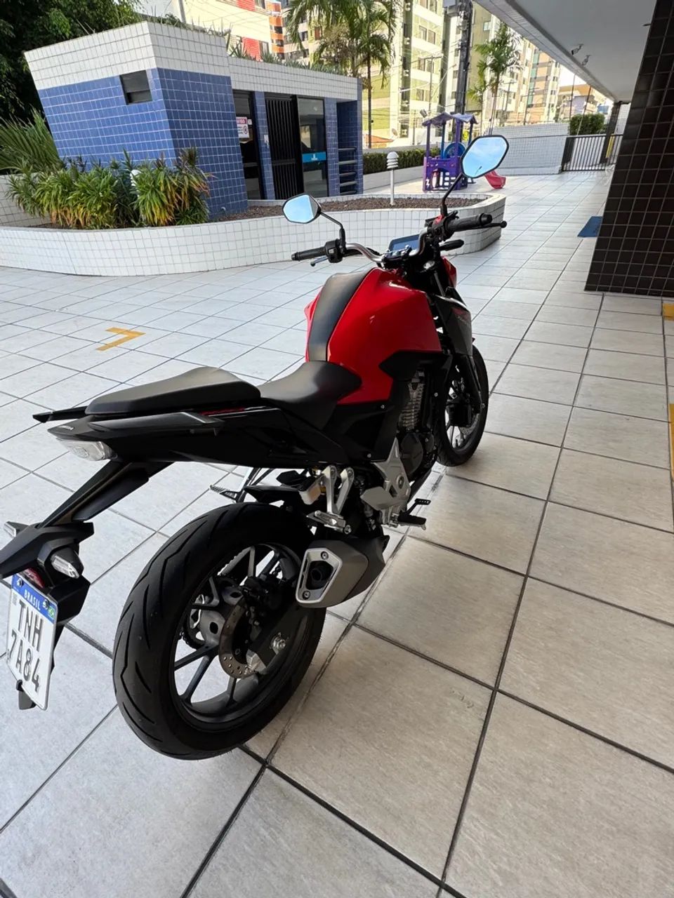 Moto CB Twister  - Foto 2