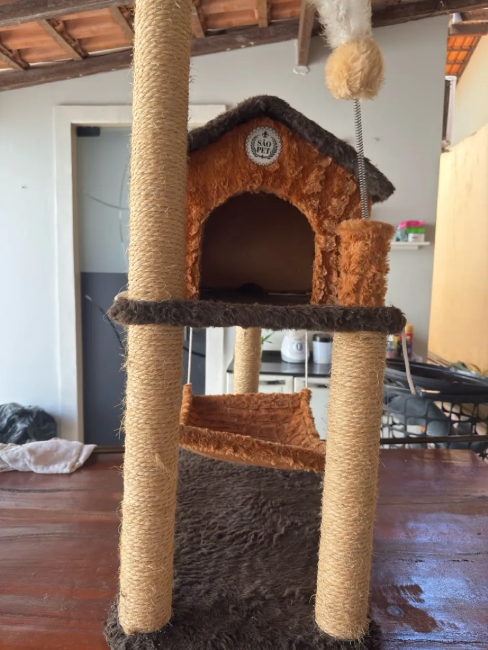 Arranhador para Gatos - Conforto e Diversão Garantidos!