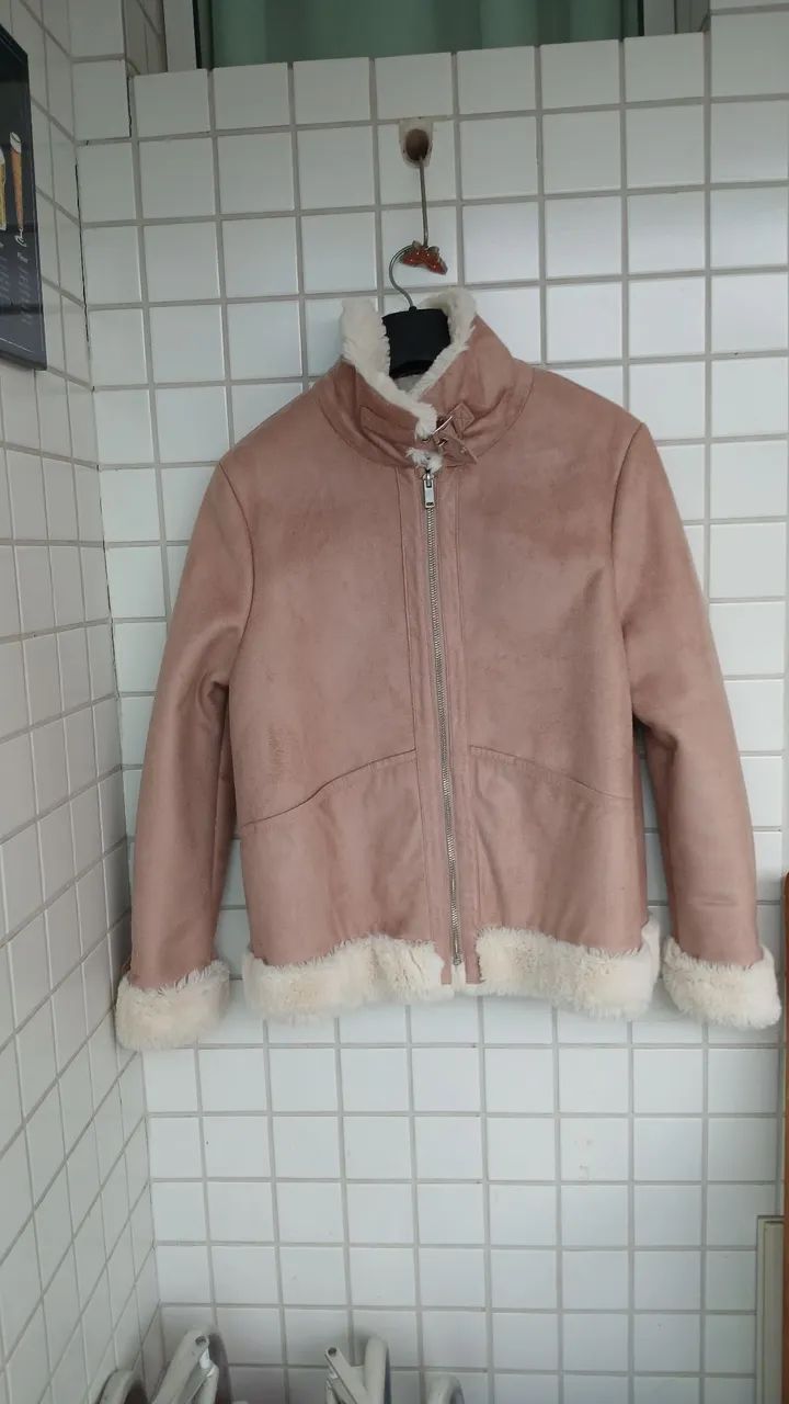 Jaqueta Rosa com detalhes em pele