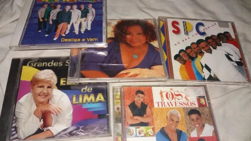 cds originais diversos 10 reais cada axé samna forró pagode outros  - Foto 4