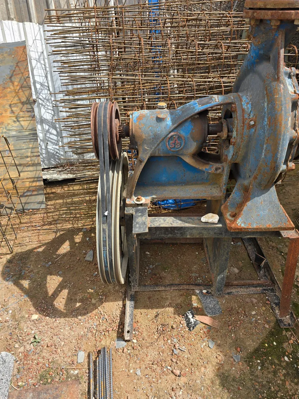 Bomba d'água tocada a tratot