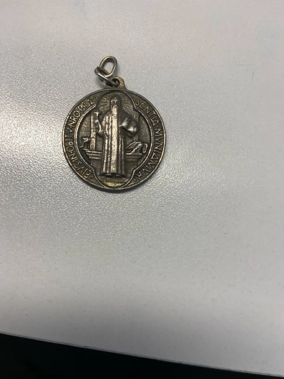 Medalha de São Bento - Decoração Religiosa