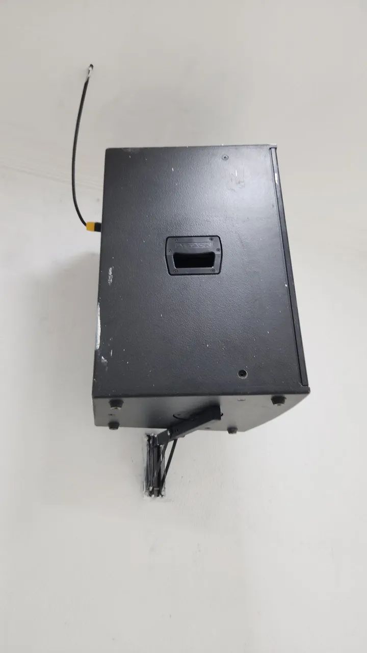 Vendo 2 Caixas Passivas VRF 1530 - Foto 2