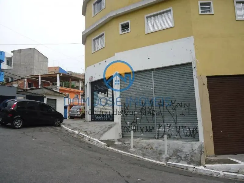 Sobrado para Locação em Embu das Artes, Jardim Santa Emilia, 1 dormitório, 1 banheiro