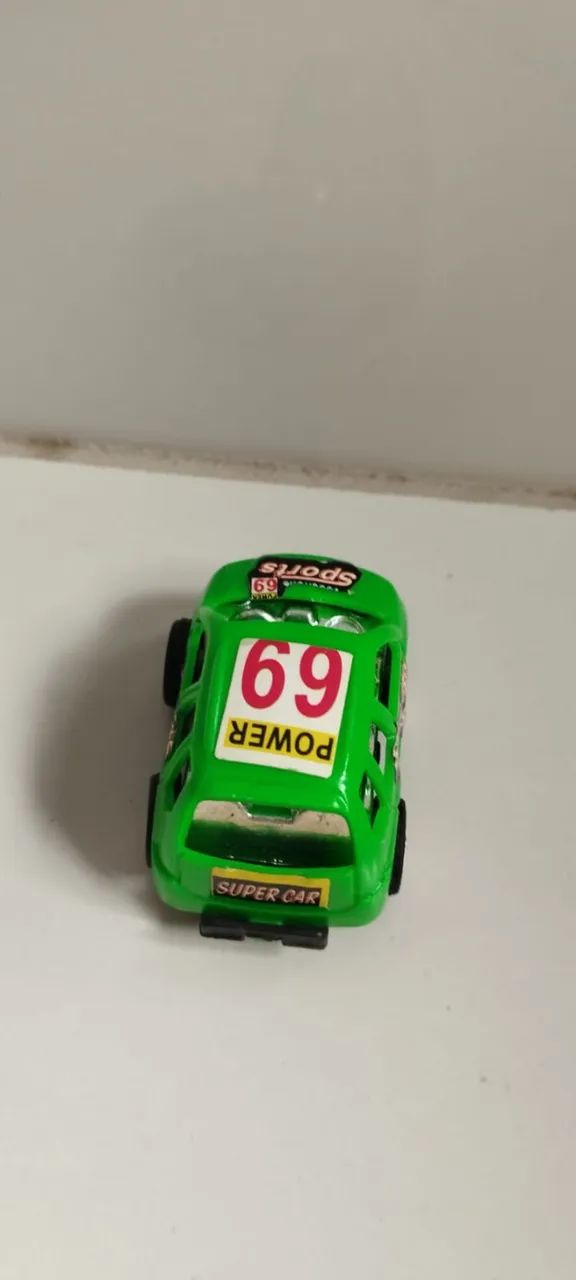 Mini carrinho com fricção - Foto 3