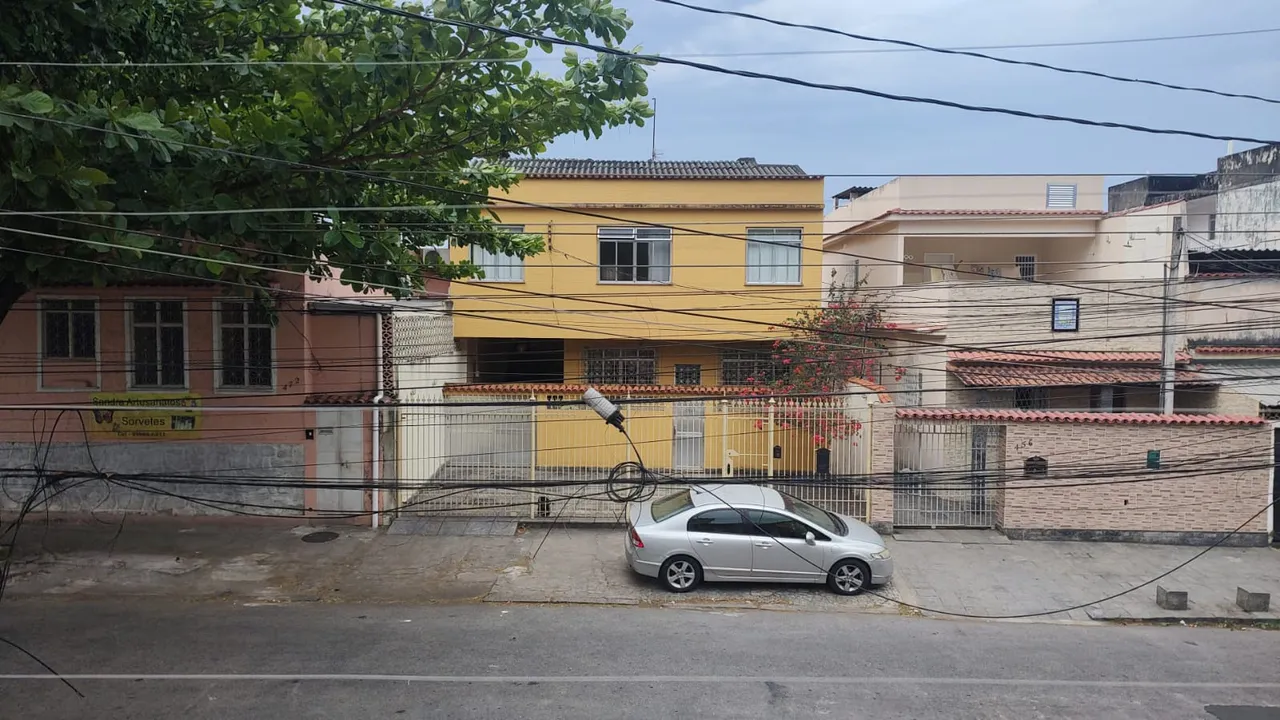 Casa no Encantado, 204m2, com 4 quartos, garagem.