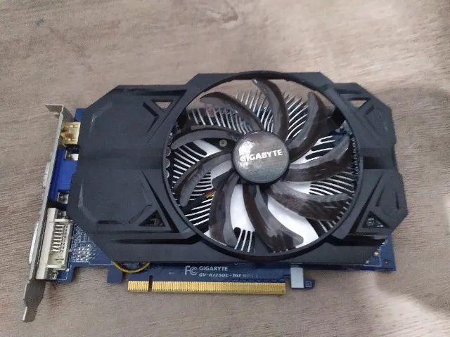 Placa de vídeo - AMD Radeon R7 250 (1GB / PCI-E) Gigabyte - Foto 6