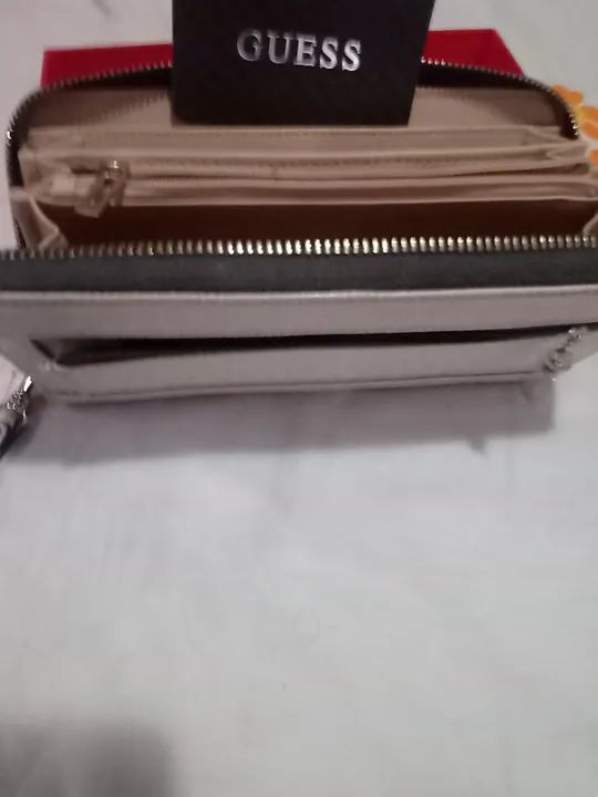 Bolsa de mão guess  - Foto 4