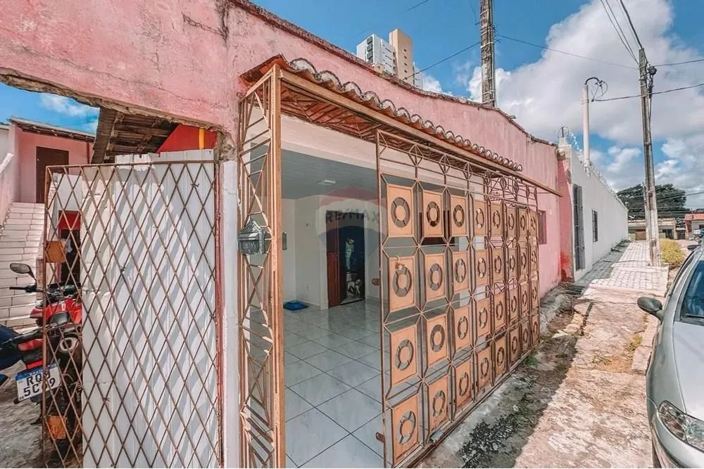Casa E 04 Kit Nets A Venda Em Dix-Sept Rosado