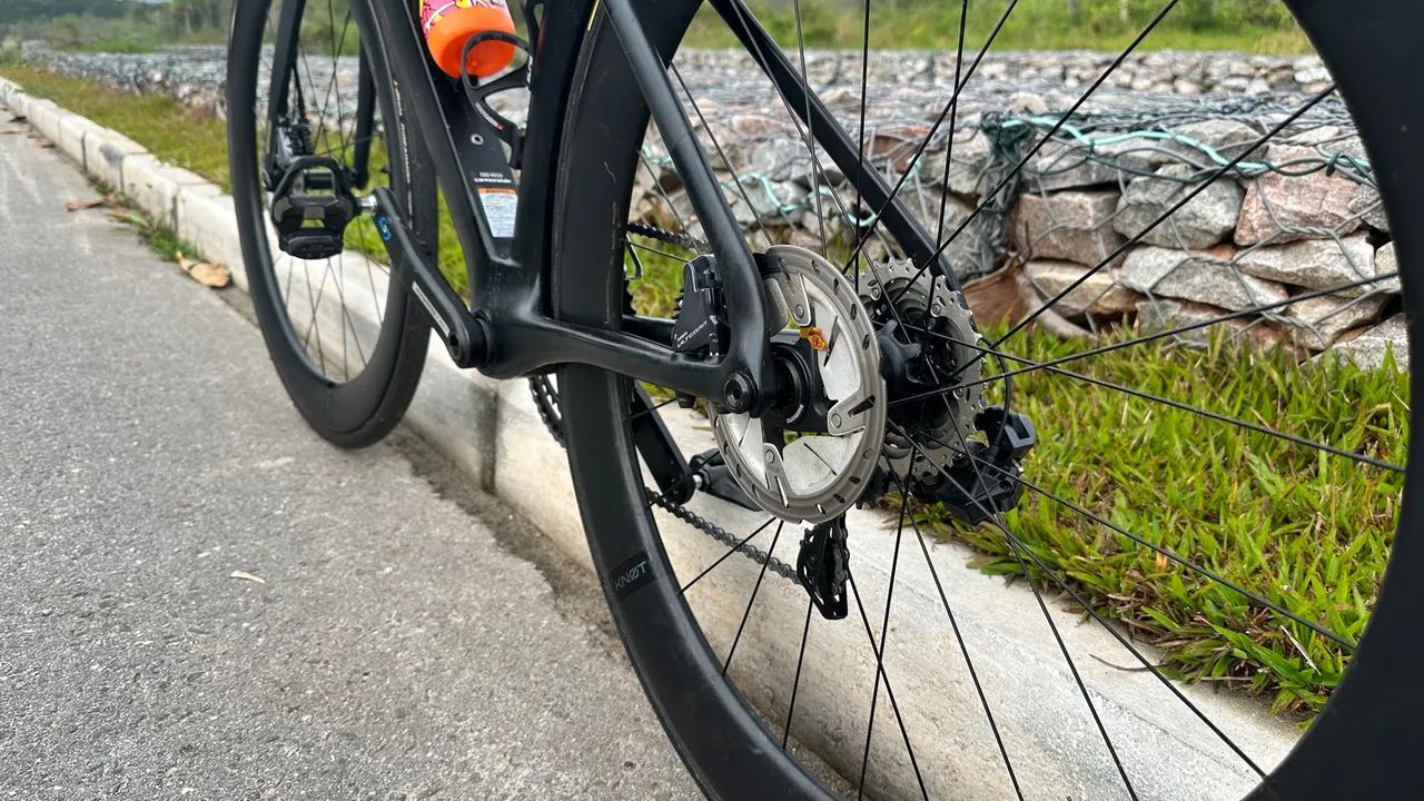 Bicicleta Cannondale Systemsix hi-mod ultegra Di2 - Foto 3