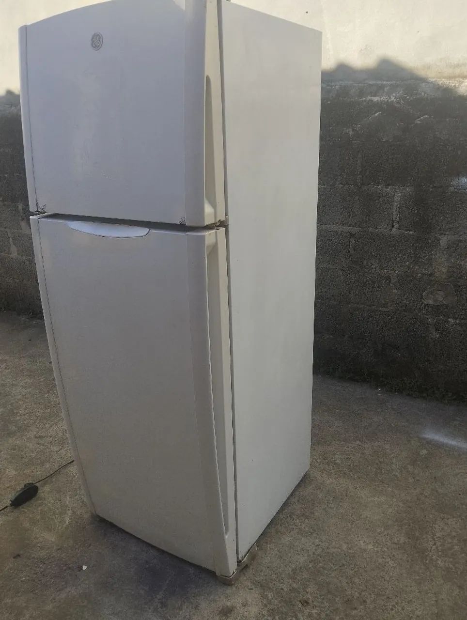 Vendo geladeira entrego ler anúncio 