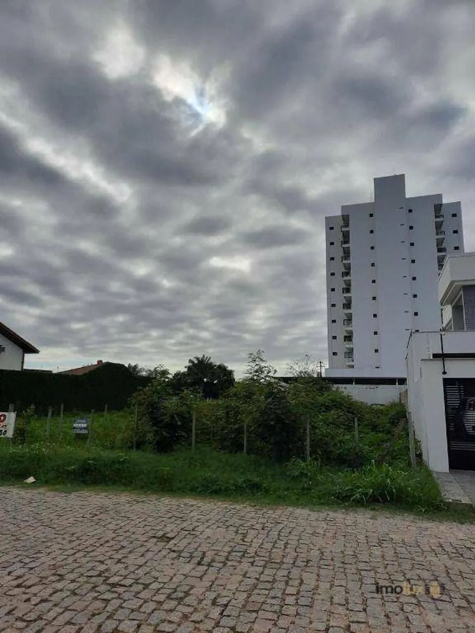 Terreno à venda, 675 m² por R$ 300.000,00 - Parque Flamboyant - Campos dos Goytacazes/RJ