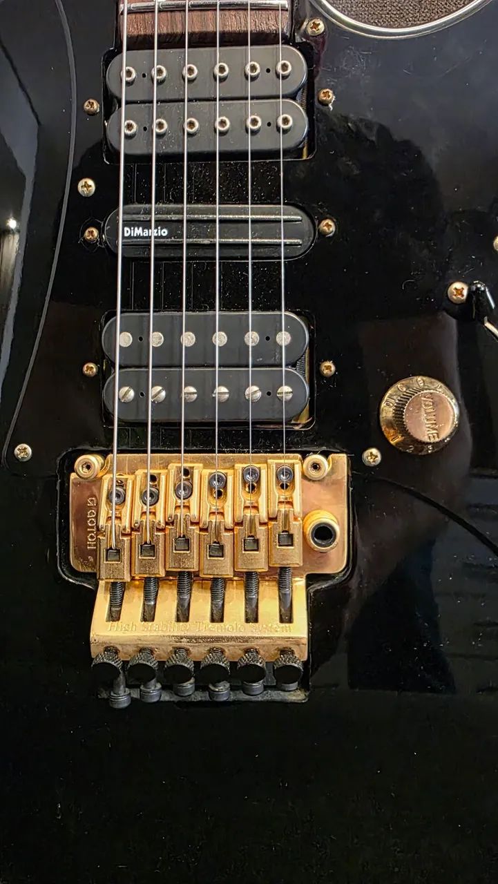 Guitarra Ibanez RG 550 - japonesa captação DiMarzio - hardware