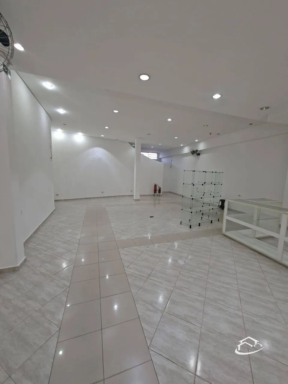 Ponto Comercial no Centro de Lorena para Locação