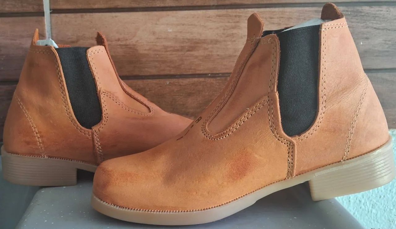Bota laranja