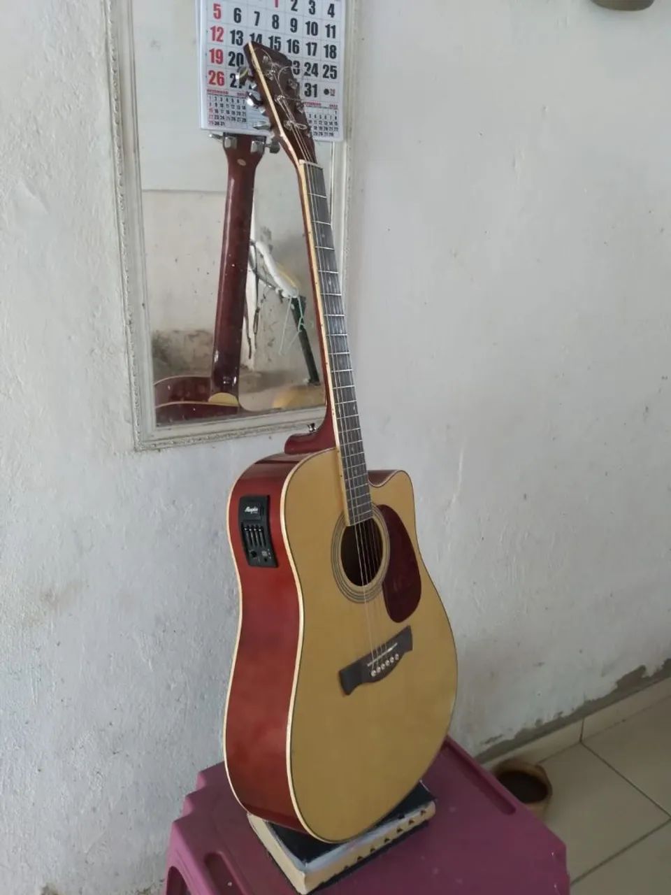 Violão elétrico 