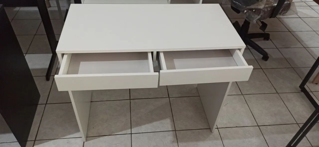 Mesa com 2 gavetas na cor Branca  - Foto 2