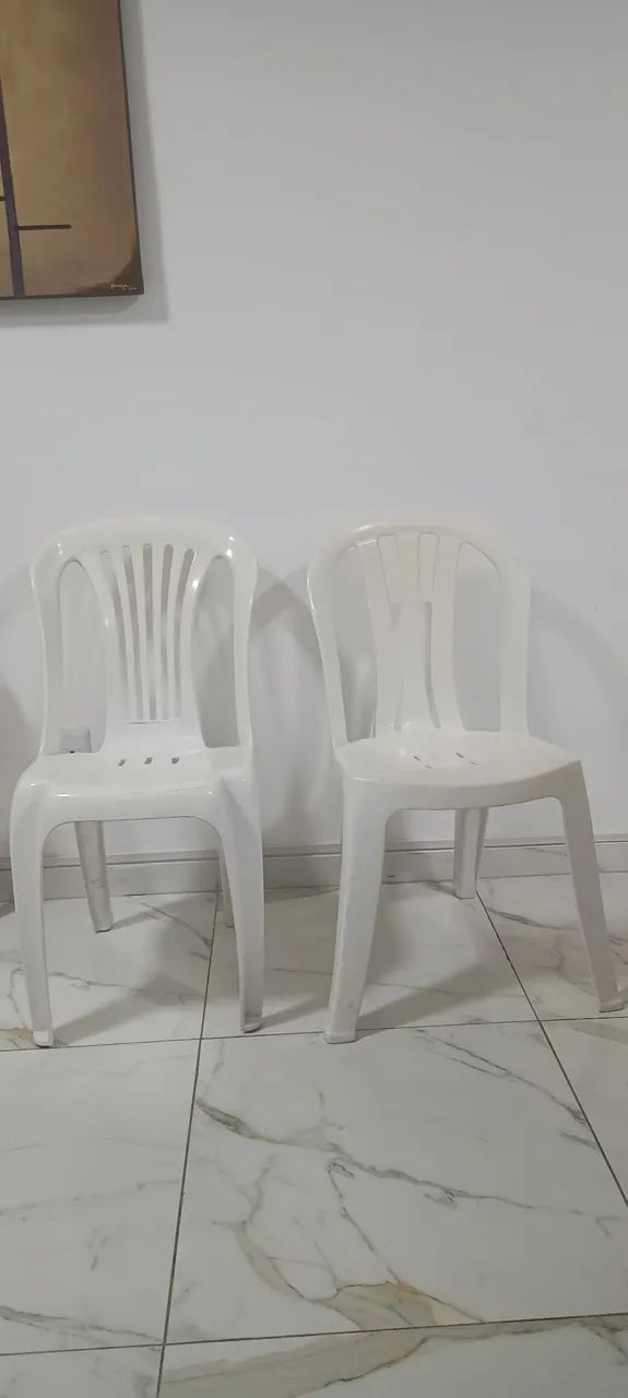 Cadeiras + banco plásticos - Foto 2