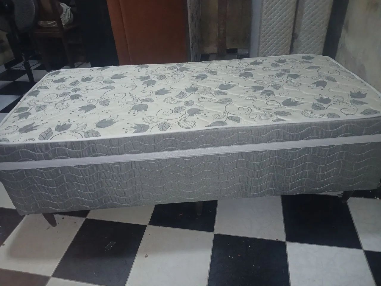 Cama box de solteiro nova - Foto 2