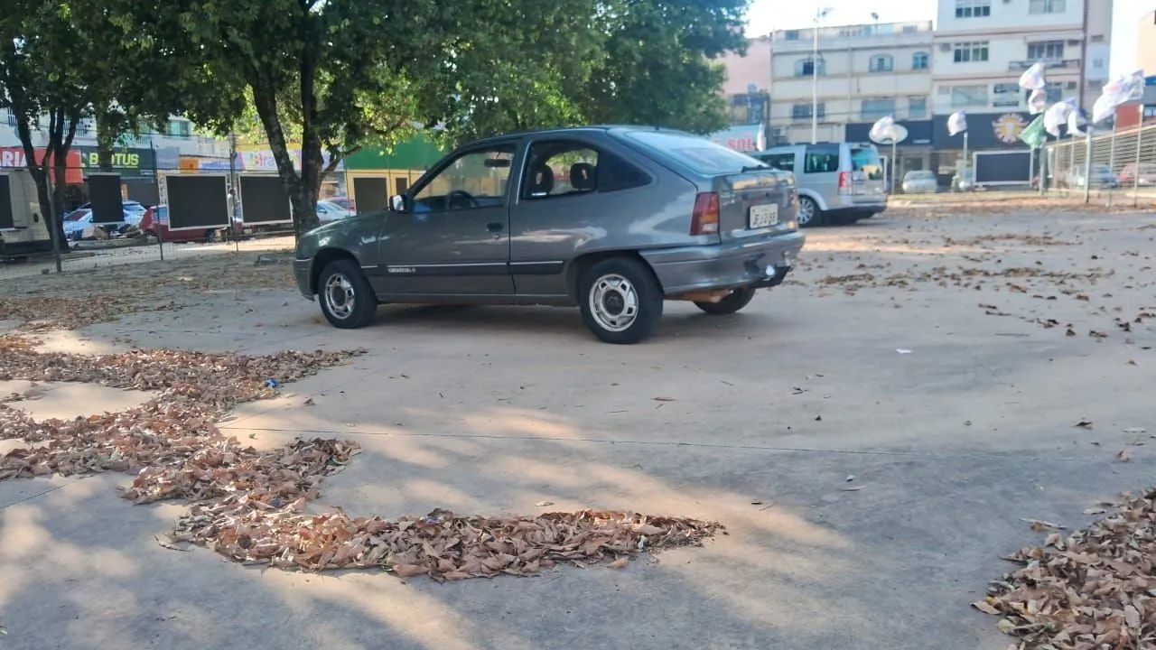 Chevrolet Kadett GLS 1.8 EFI / Sl/e 1.8 (álcool) 1992