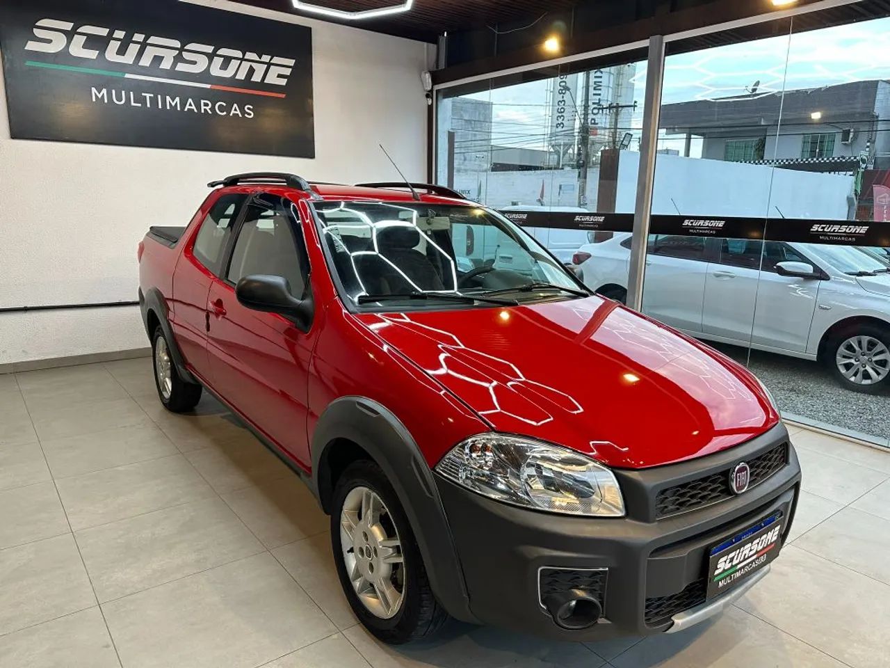 Fiat Strada Working Hard 1.4 Fire Flex 8V CD 2017 - Foto 2