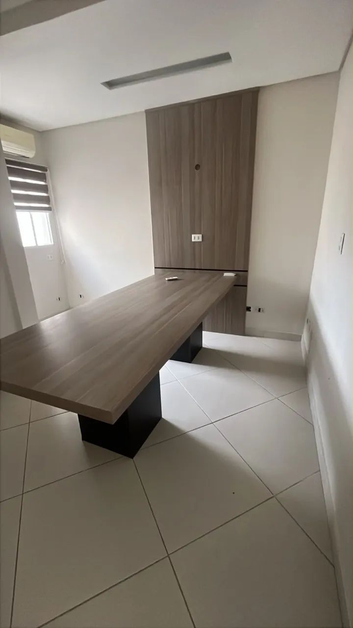 Mesa de escritório- reuniao