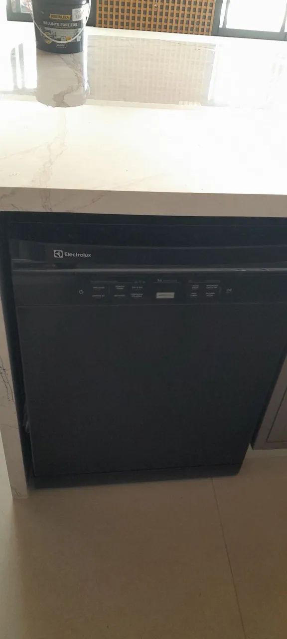 Induction Flat Microwave Oven without Turntable