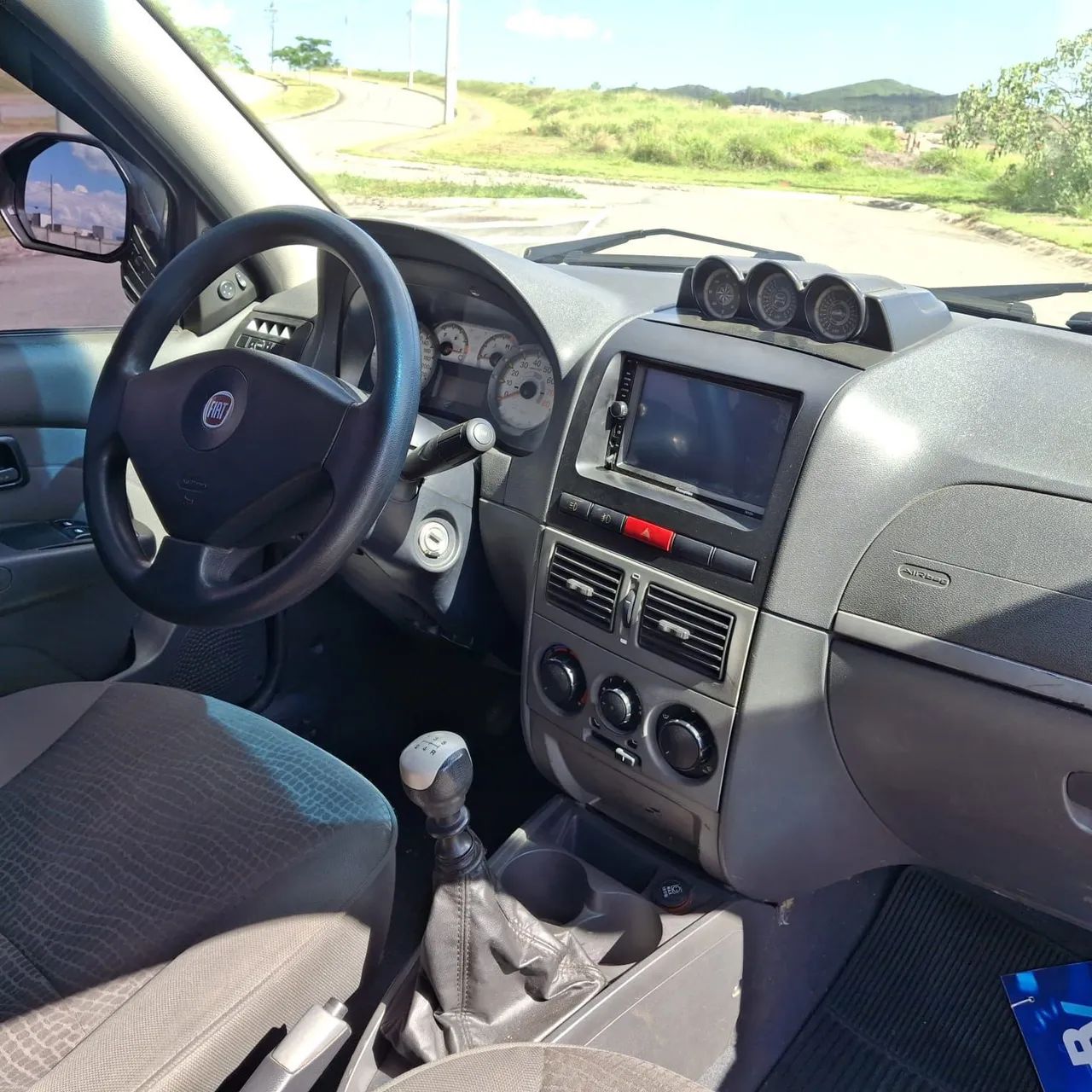 Fiat Strada Adv.1.8 16V Dualogic Flex CD 2012 - Foto 3