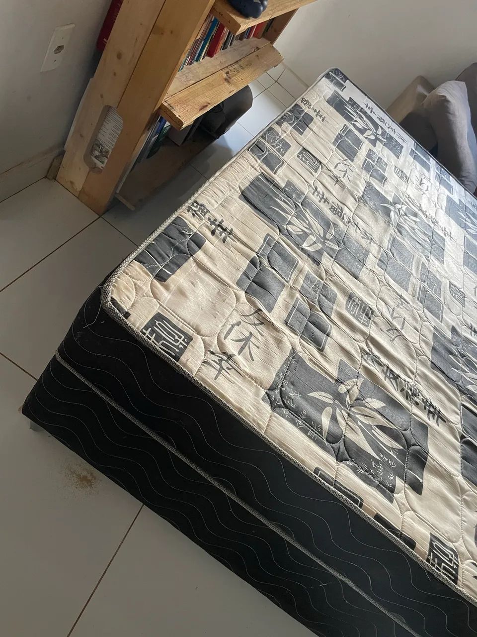 Vende-se cama casal 